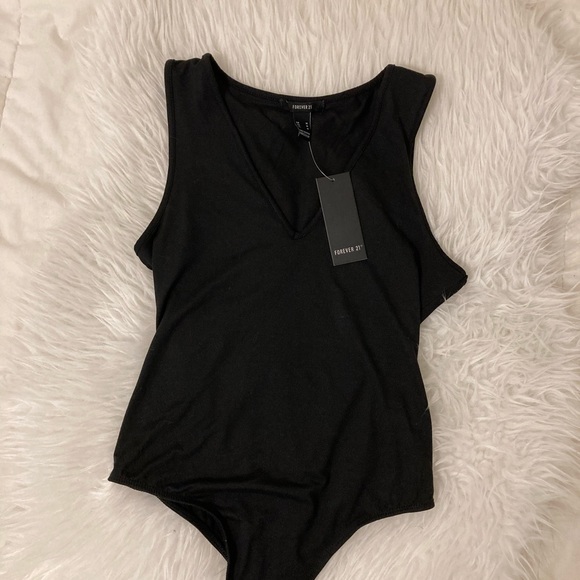 Black forever 21 v-neck bodysuit - Picture 2 of 3